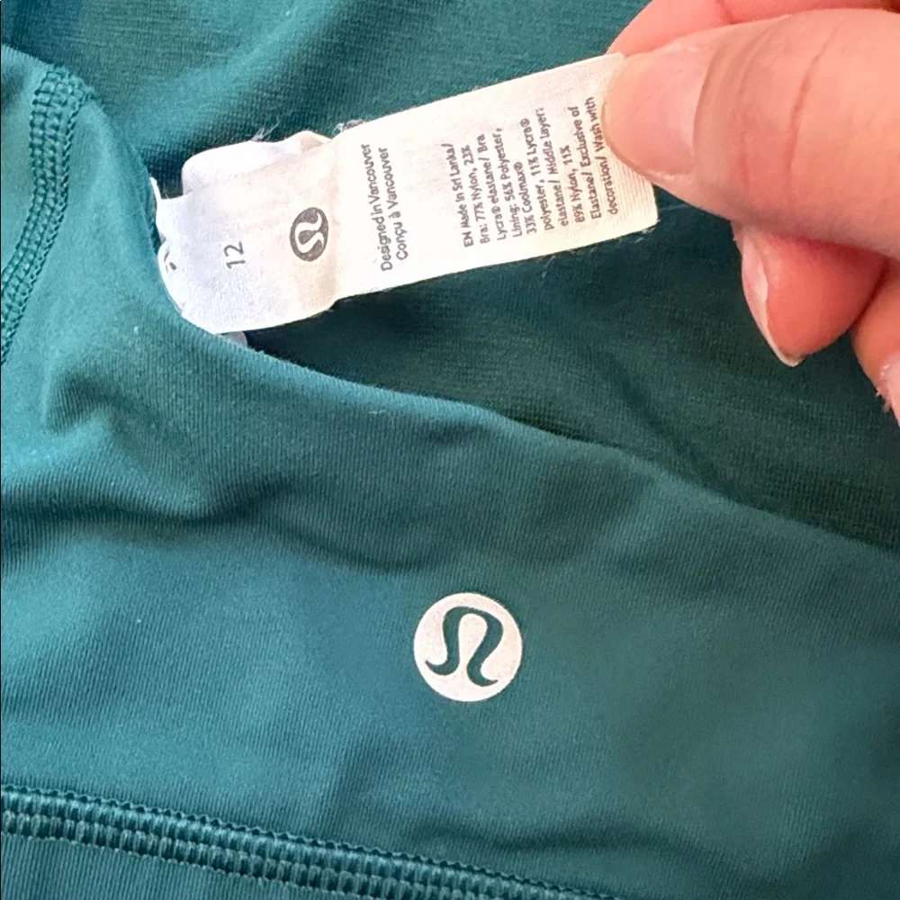Lululemon Sports Bra. 12 - Picture 3 of 3